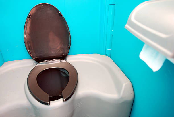 Best Portable toilet rental cost  in Memphis, FL